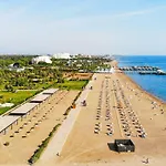 Paradise Town Royal Villa *