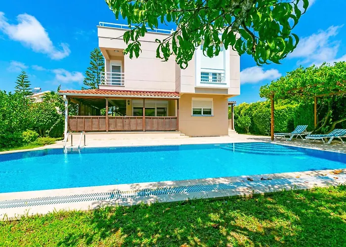 Villa Paradise Town Royal