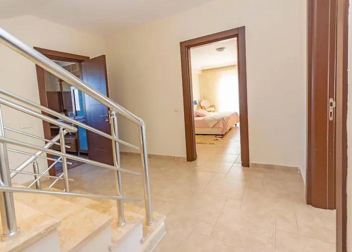 Villa Paradise Town Royal *