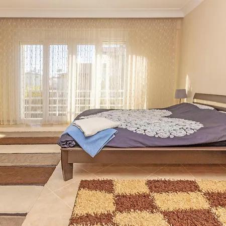 Paradise Town Royal * Белек