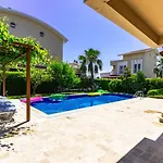 Villa Paradise Town Royal