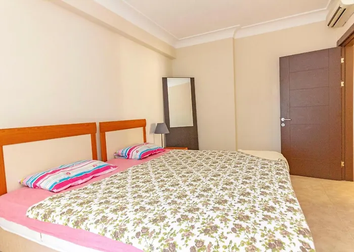 Paradise Town Royal וילה באלאק