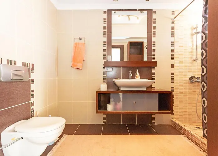 فيلة Paradise Town Royal *