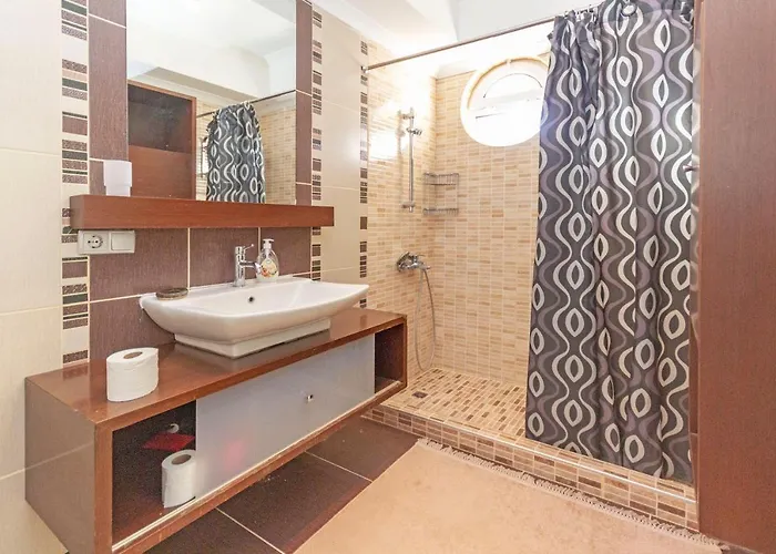 Paradise Town Royal *